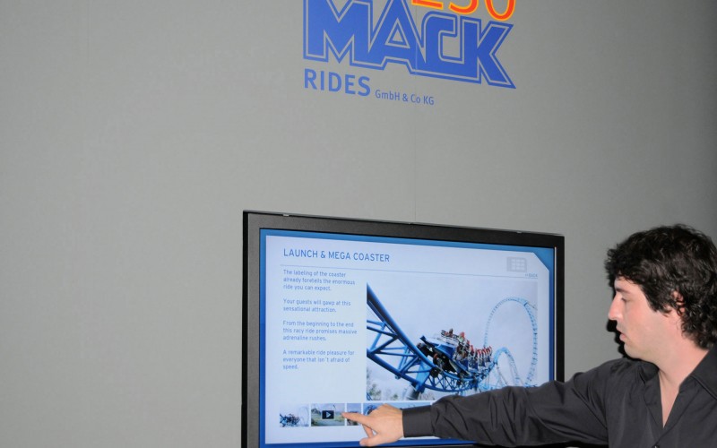 INTERACTIVE SCREENS AT IAAPA, ORLANDO \u2014 Mack Rides \u2014 IAAPA Orlando USA \u2014 2010 | Bangert Projects