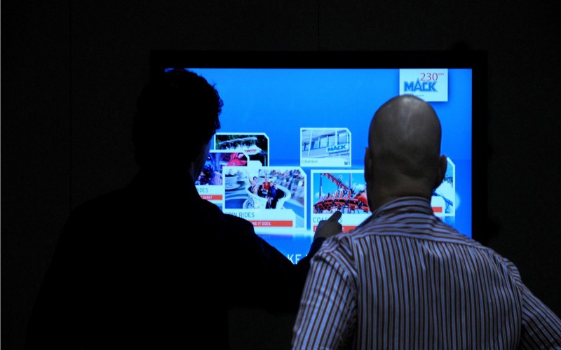 INTERACTIVE SCREENS AT IAAPA, ORLANDO \u2014 Mack Rides \u2014 IAAPA Orlando USA \u2014 2010 | Bangert Projects