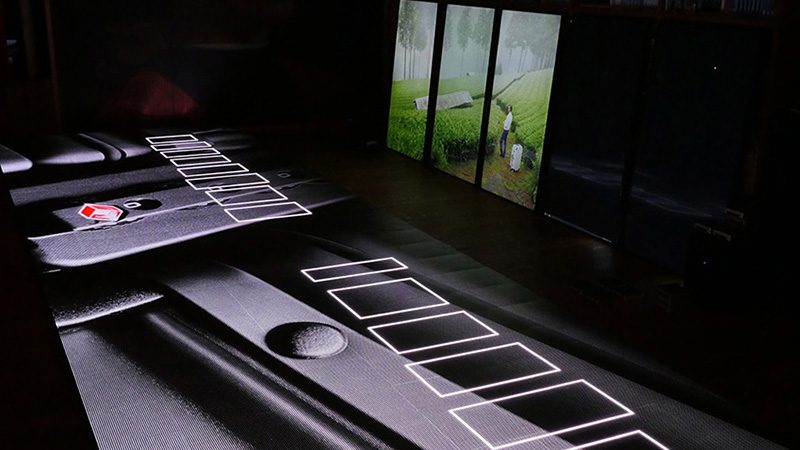 MEDIA SCENOGRAPHY, RIMOWA PARIS \u2014 RIMOWA \u2014 Paris, France \u2014 2016 | Bangert Projects